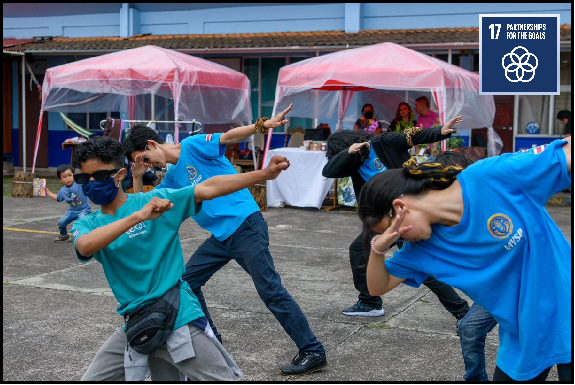 Familions Community Festival with Mayor of Alajuelita #Costa Rica